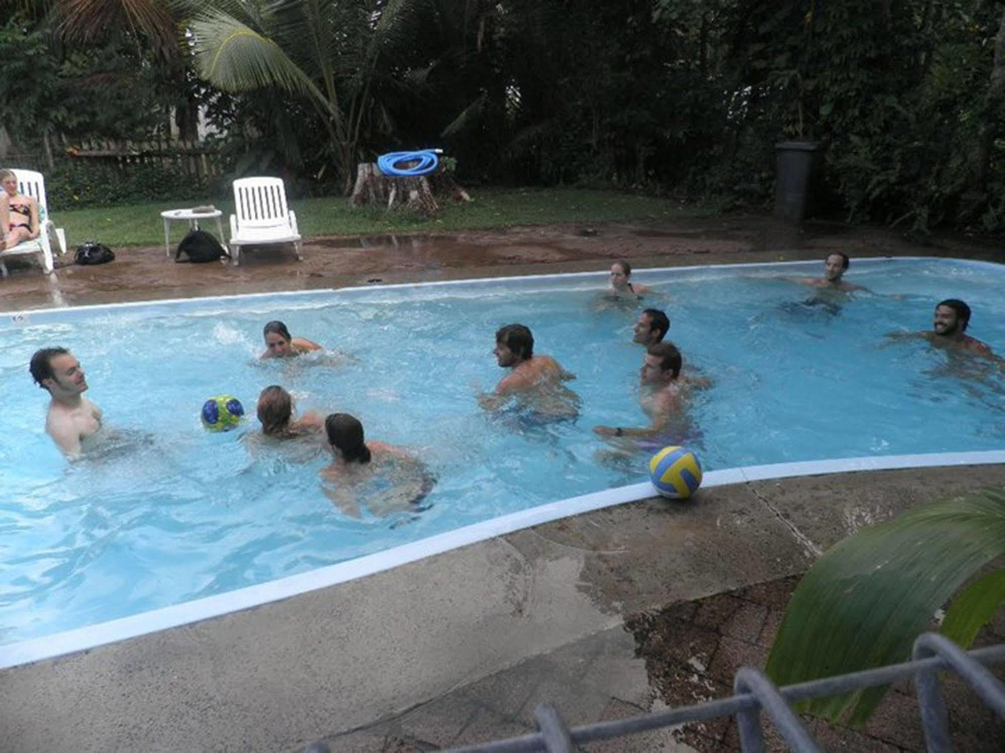 Absolute Backpackers Mission Beach Zewnętrze zdjęcie